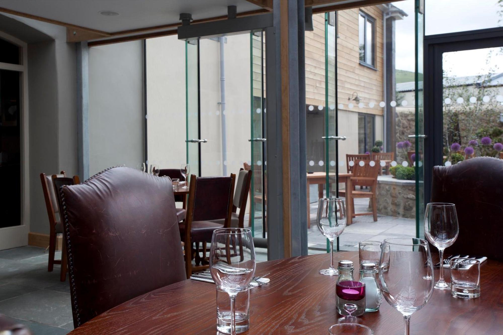 The Three Crowns Hotell Chagford Exteriör bild The restaurant at The River Cottage