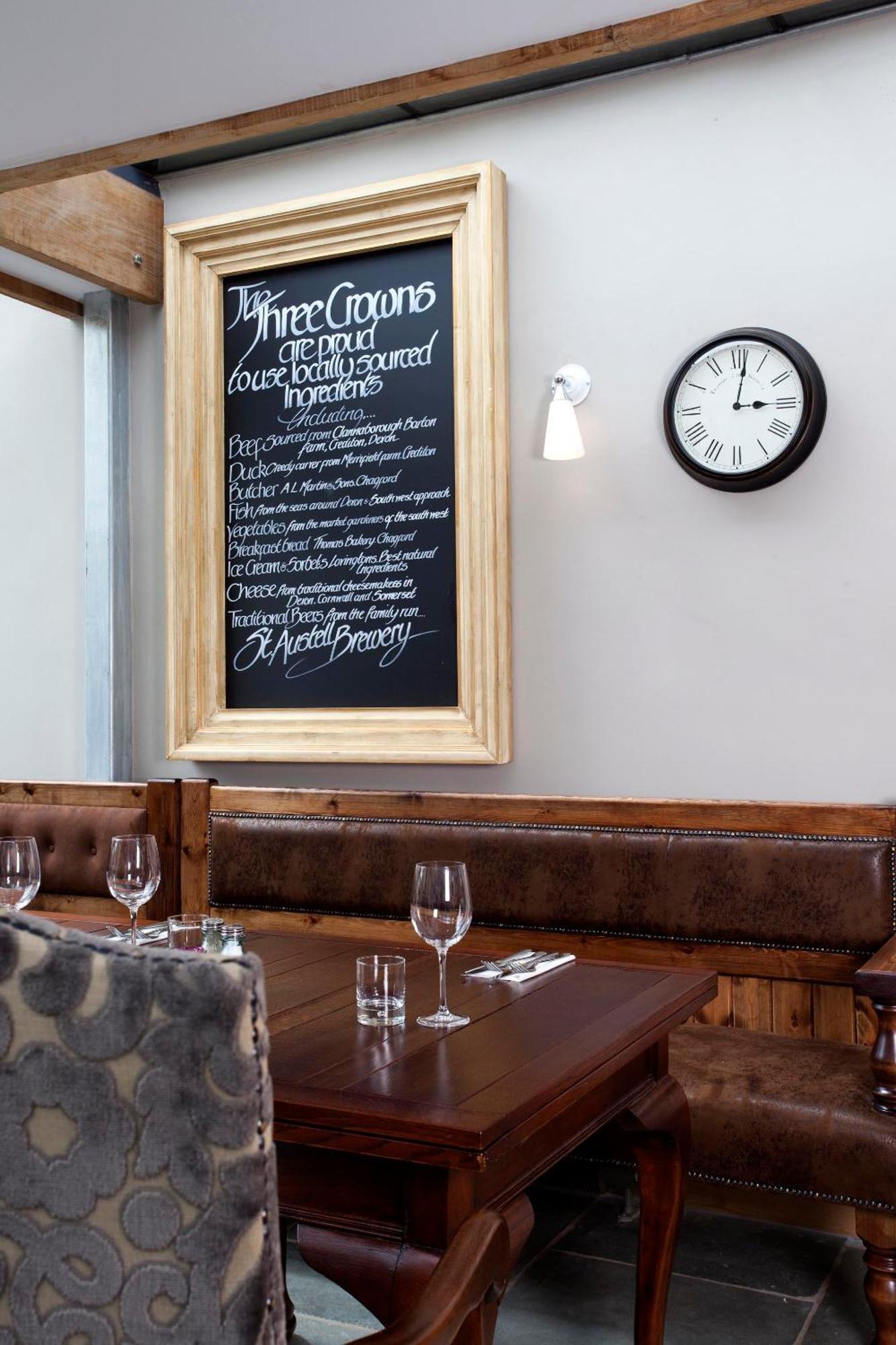 The Three Crowns Hotell Chagford Exteriör bild Interior of the restaurant