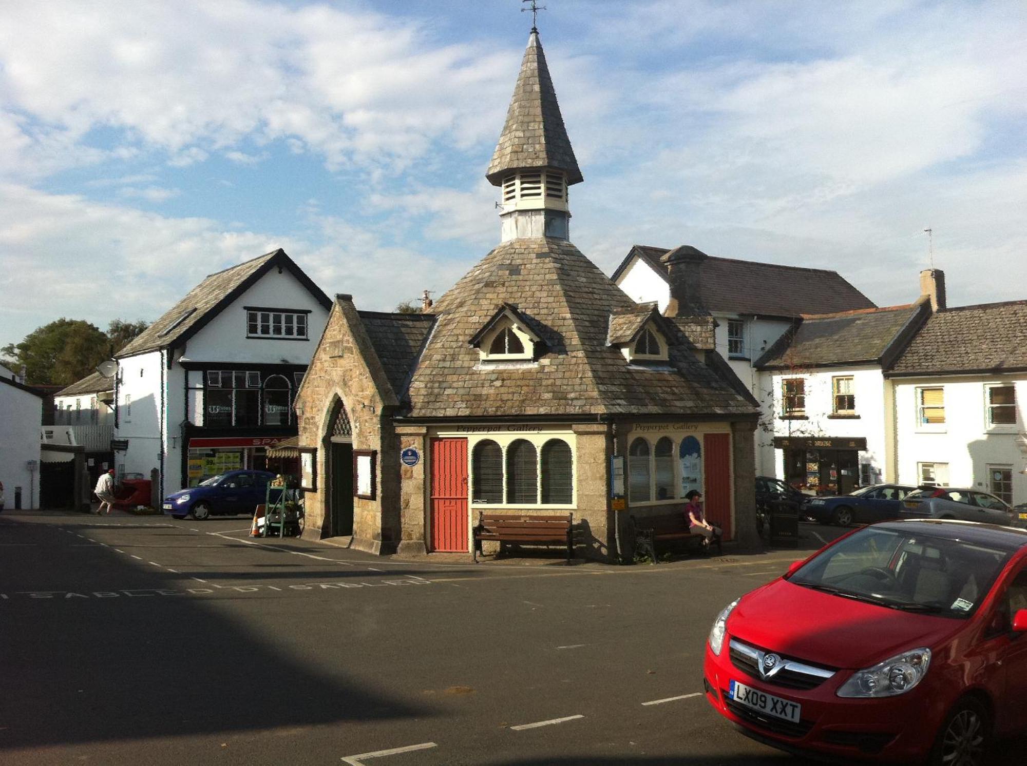 The Three Crowns Hotell Chagford Exteriör bild The Market Cross