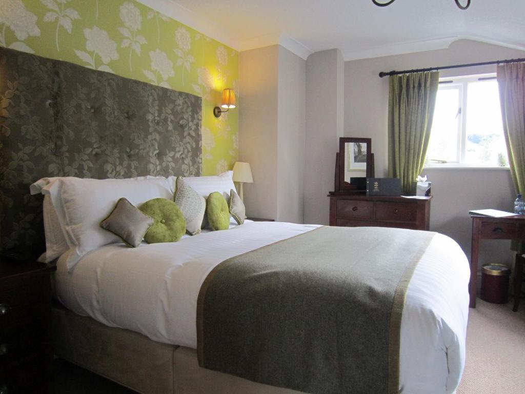 The Three Crowns Hotell Chagford Rum bild
