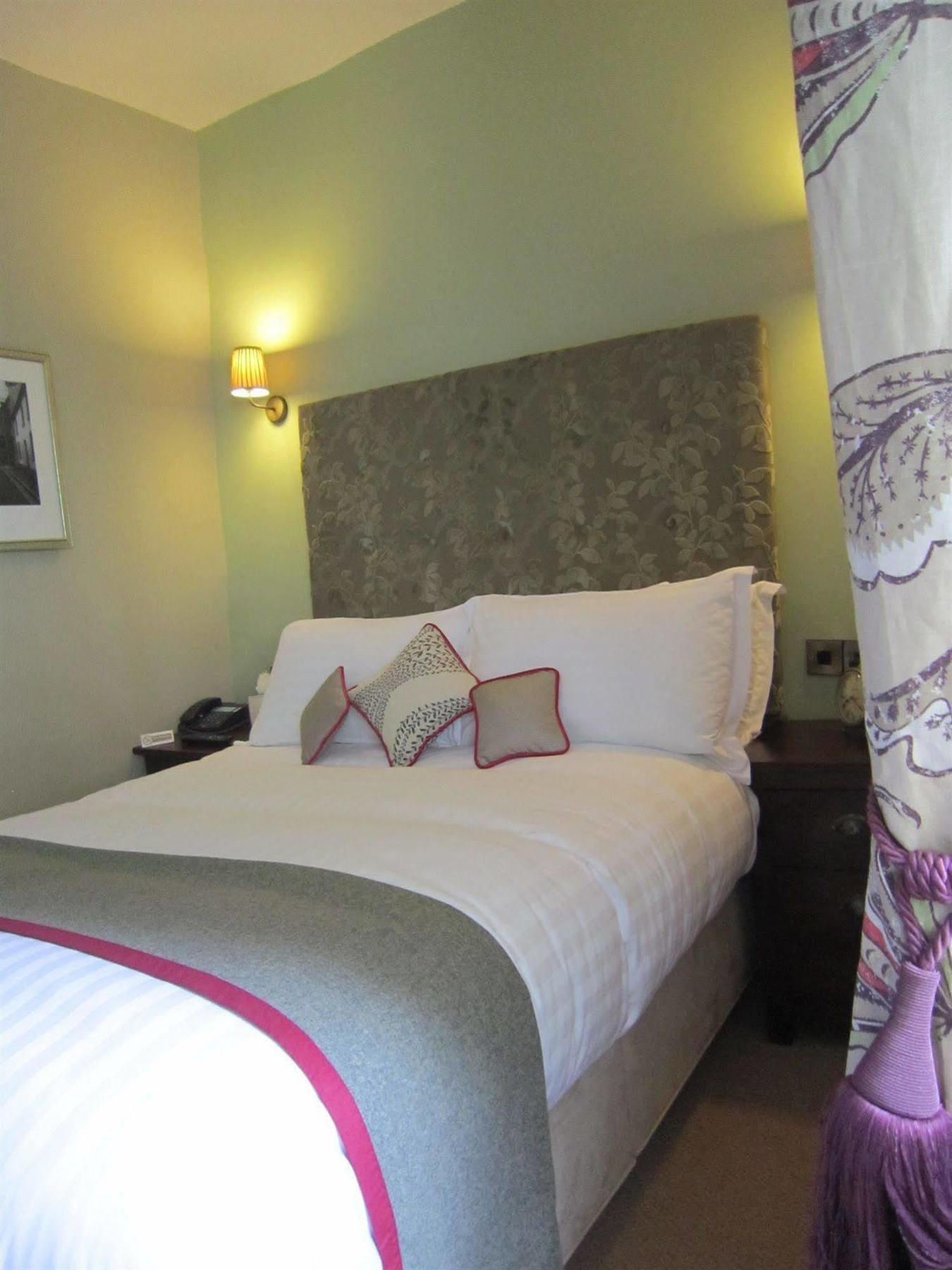 The Three Crowns Hotell Chagford Exteriör bild